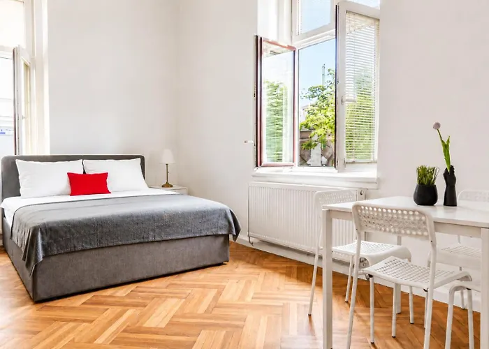 Classy 2br Apt. W/ Exclusive Location Near Akh *
